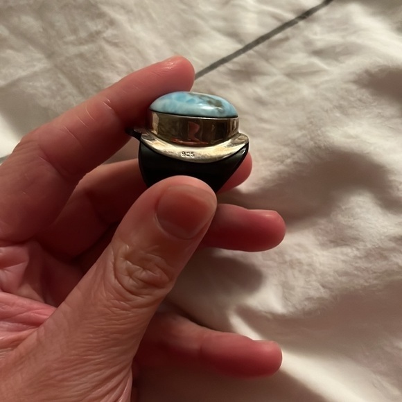 LARIMAR GEMSTONE and STERLING SILVER ring from D.R., approx size 7.5 - Picture 3 of 4